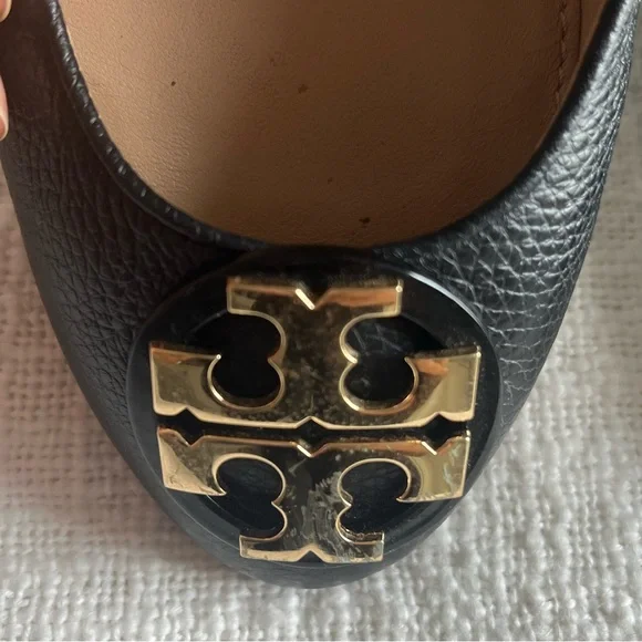 Tory Burch - Claire Ballet Flats in Black Tumbled Leather - 9.5 - Picture 2 of 6